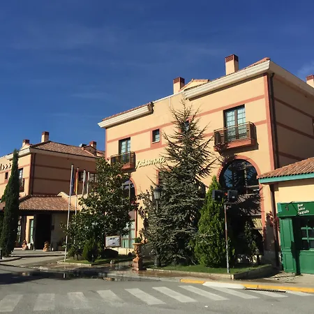 塞戈维亚瓜达拉马山脉酒店 酒店 Los Ángeles de San Rafael