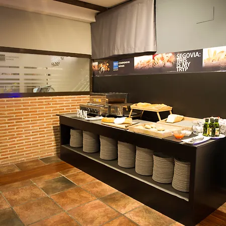 塞戈维亚瓜达拉马山脉酒店 酒店 Los Ángeles de San Rafael
