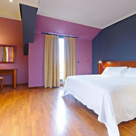Hotel Segovia Sierra De Guadarrama 4*